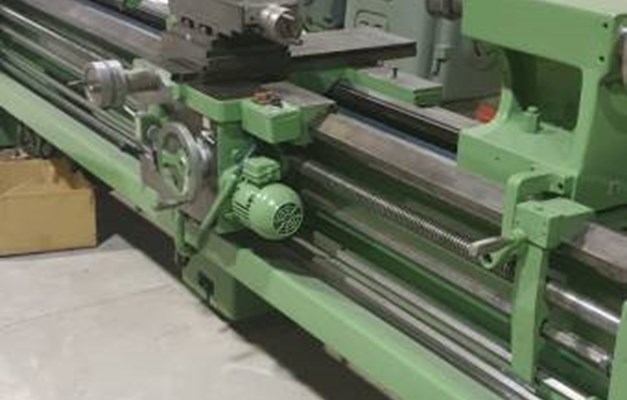 Tornio parallelo EOLO 330 x 3000 p.b.75 mm USATO